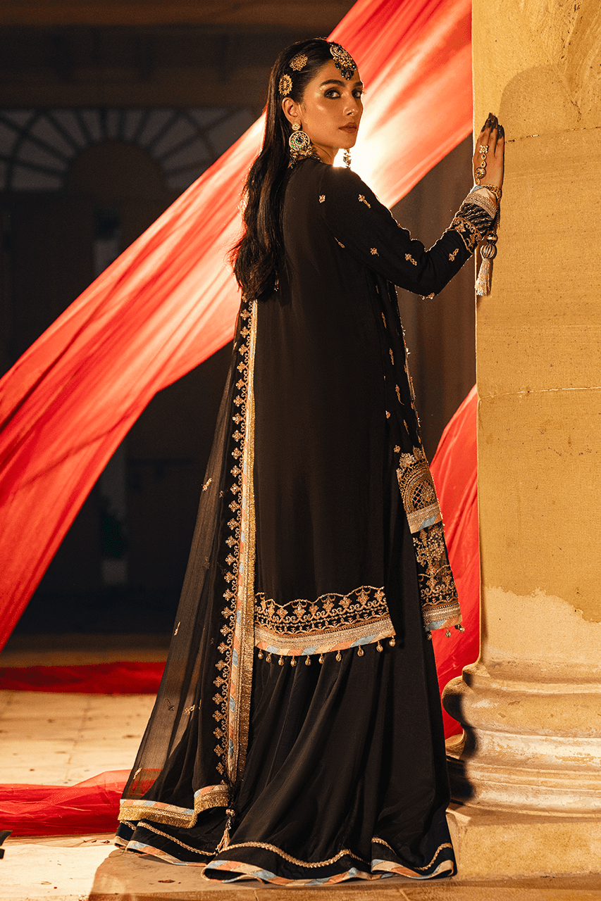 Salitex | Luxury Wear 24 | 16 - Pakistani Designer Dress - by Salitex | Type: Luxury - 100% Original at Saira Sultan