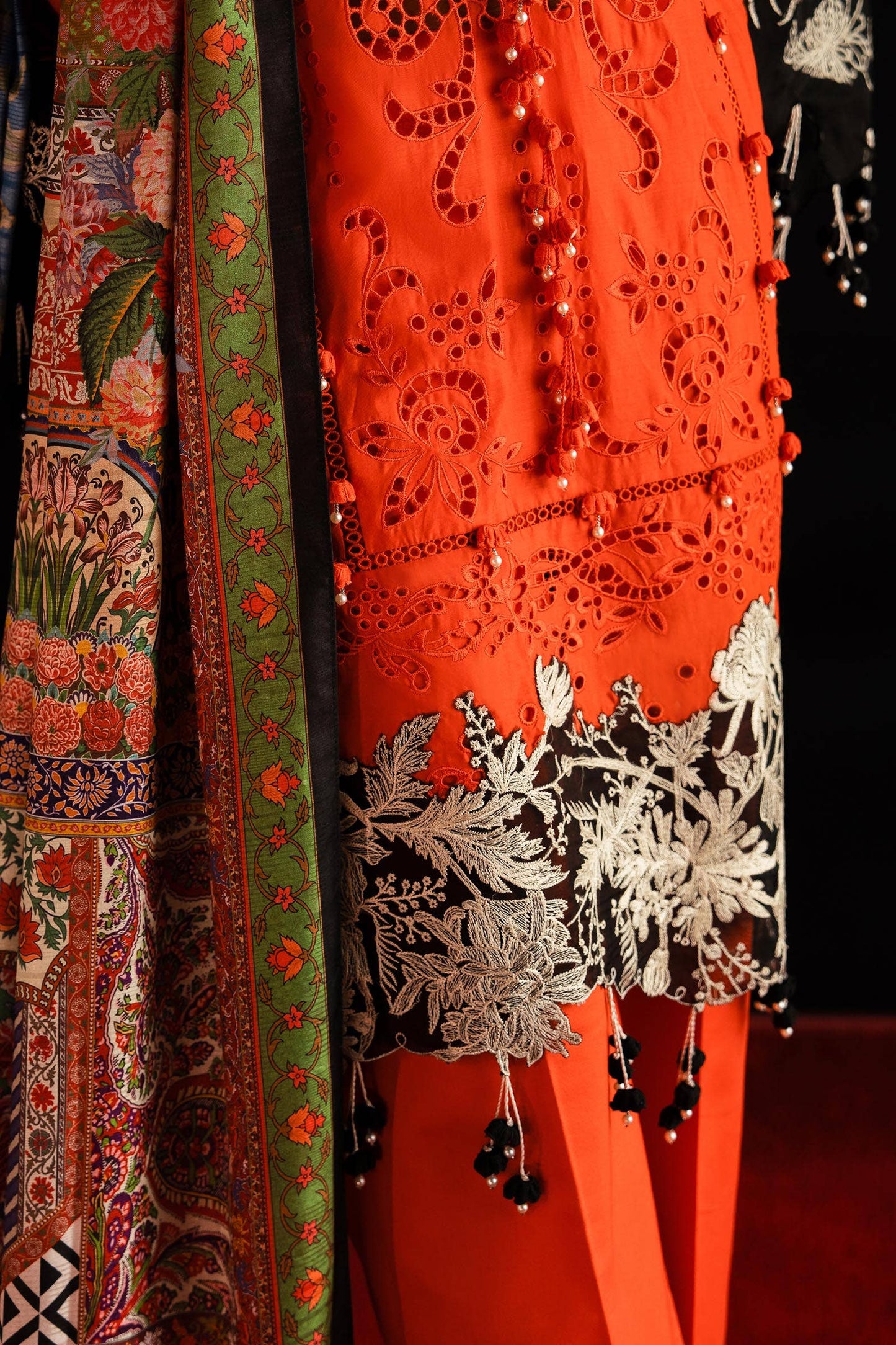 Sana Safinaz | Luxury Collection 24 | L241-001A-3CL - Pakistani Designer Dress - by Sana Safinaz | Type: Luxury - 100% Original at Saira Sultan