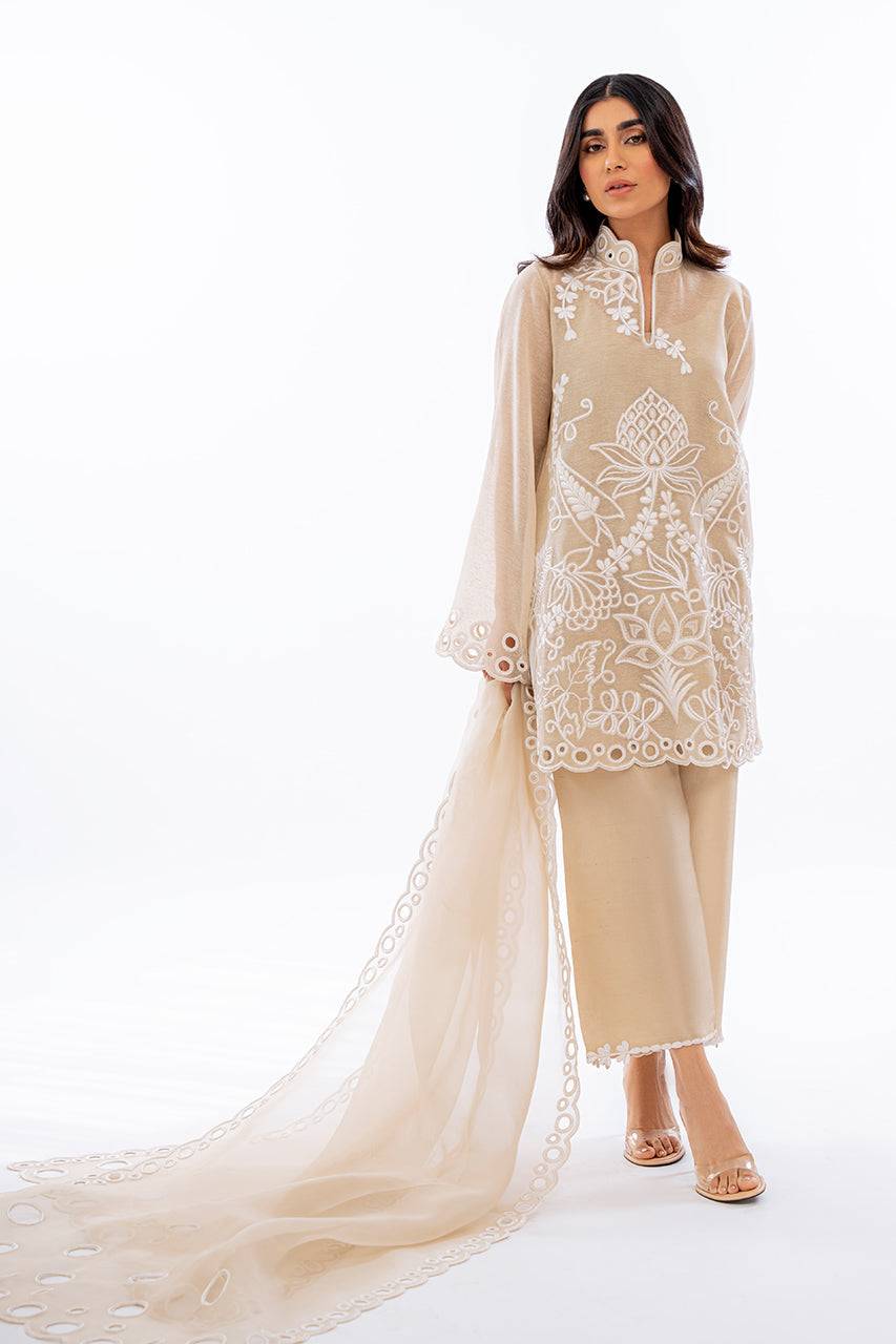 Sania Maskatiya | Eid Collection | Naia (A) - Pakistani Designer Dress - by Sania Maskatiya | Type: Formal - 100% Original at Saira Sultan