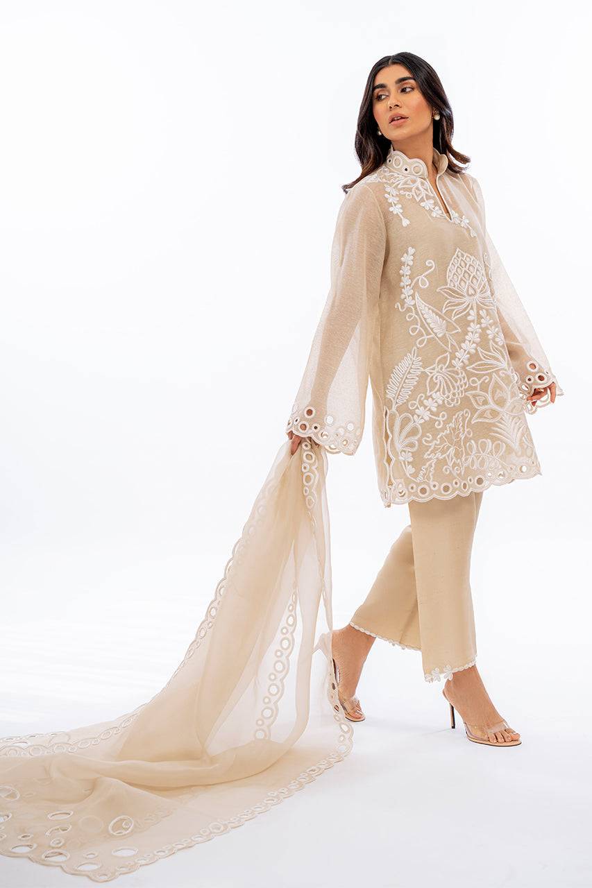 Sania Maskatiya | Eid Collection | Naia (A) - Pakistani Designer Dress - by Sania Maskatiya | Type: Formal - 100% Original at Saira Sultan