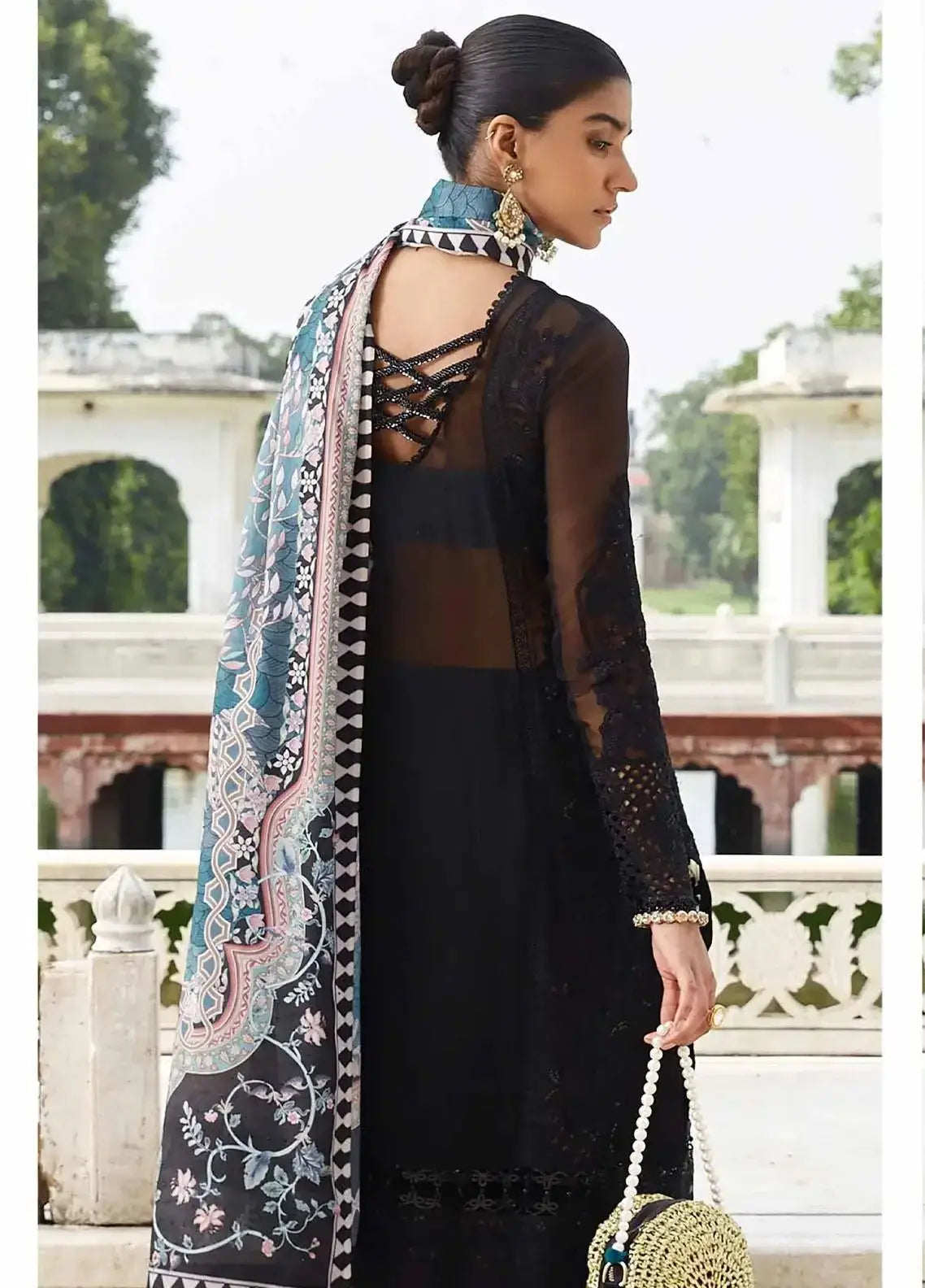 Seran | Taaruf Formals 2023 | Farah - Pakistani Designer Dress - by Seran | Type: Formal - 100% Original at Saira Sultan
