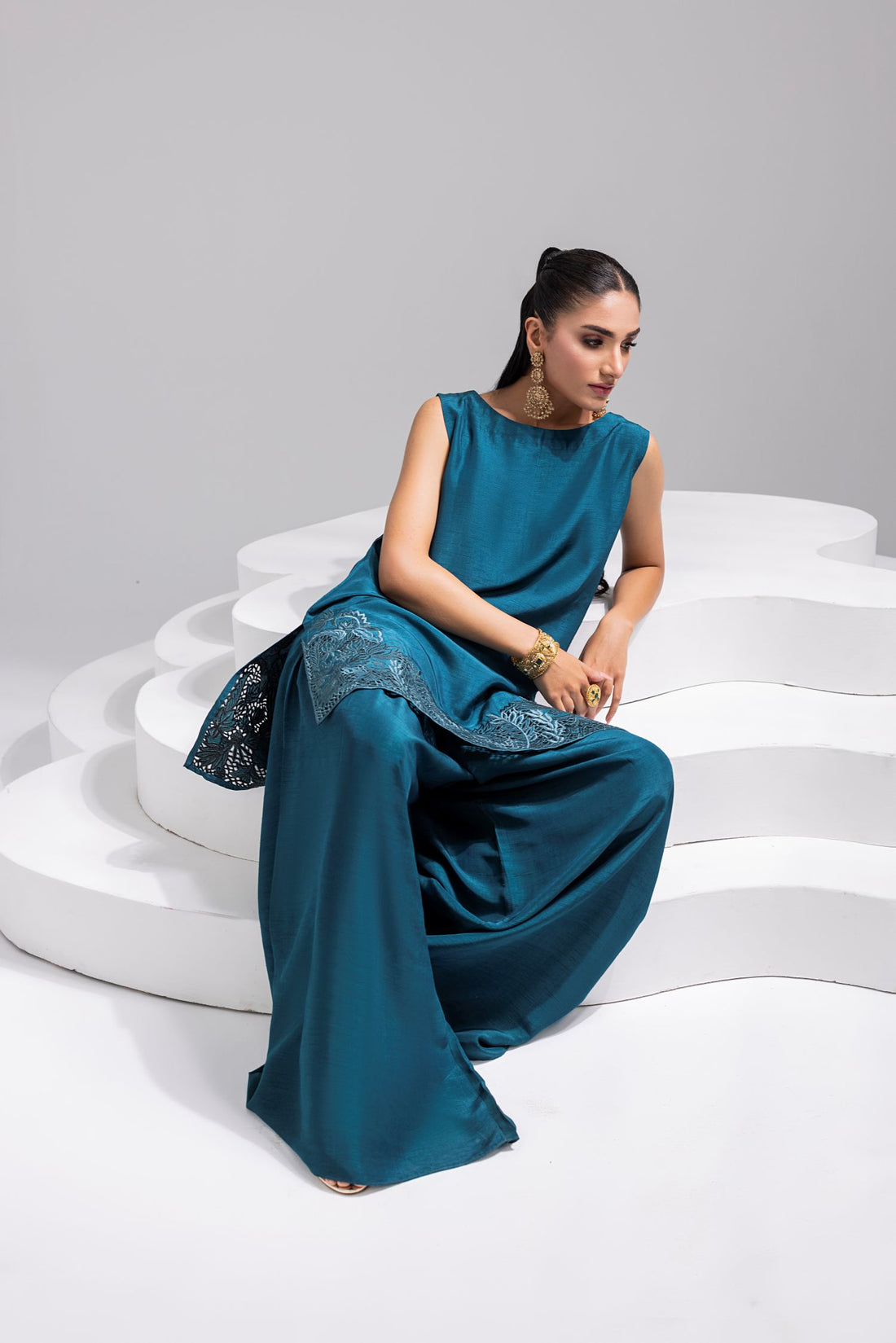Amani | Aira Festive Wear | ZAHARA - Pakistani Designer Dress - by Amani - Type : Ladies Clothes - 100% Original at Saira Sultan