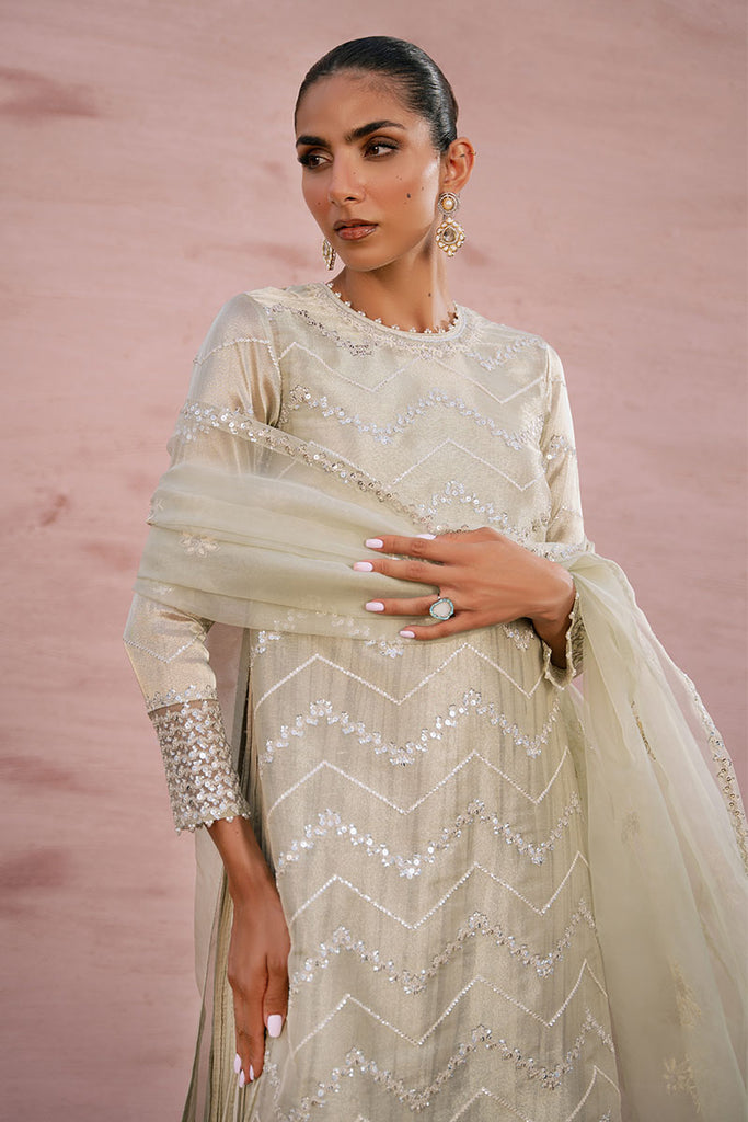 Cross Stitch | Wedding Collection 25 | TWILIGHT CASCADE M Desert Sand Zari