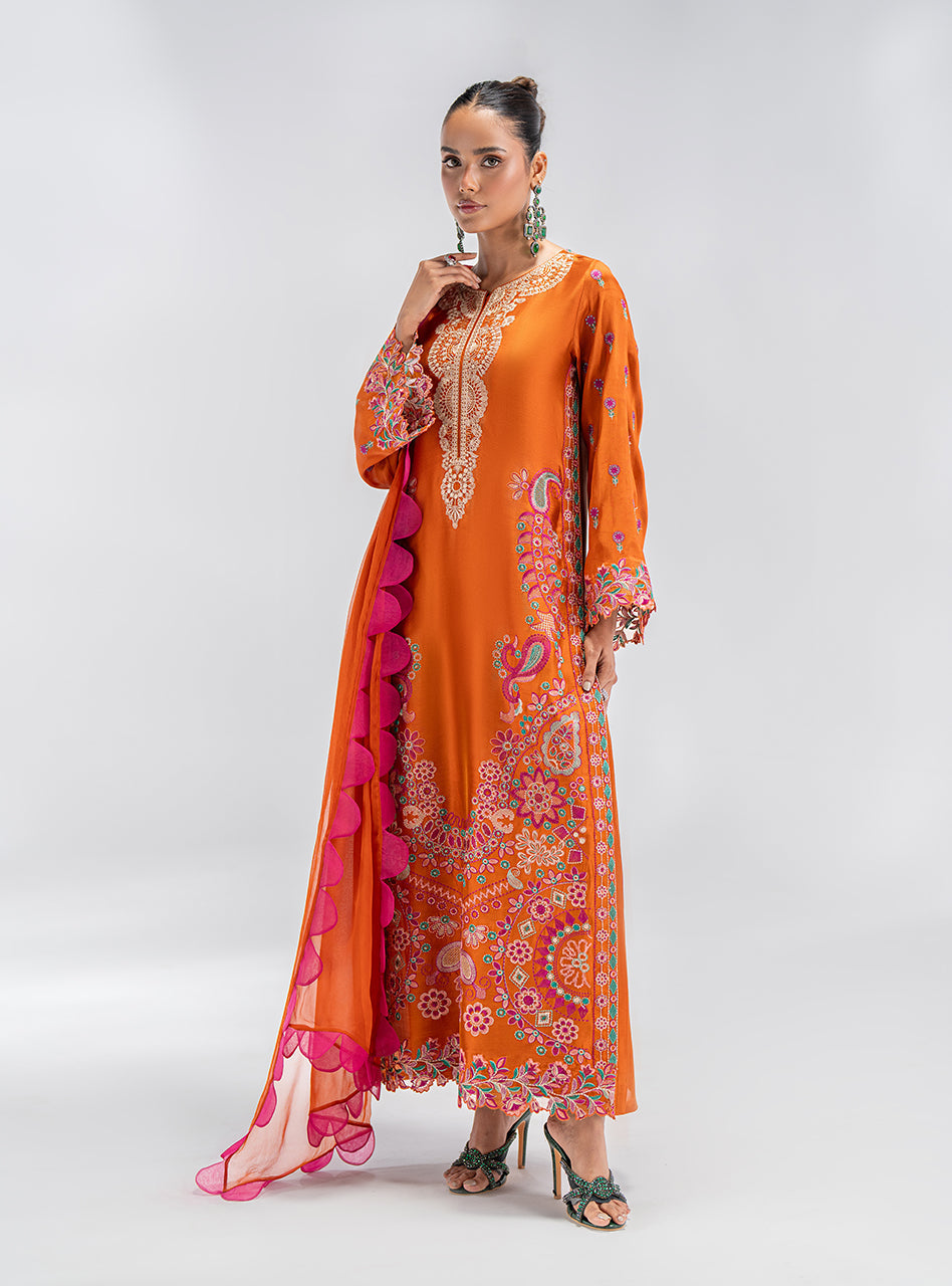 Zainab Chottani | Luxe Pret 25 | Auset