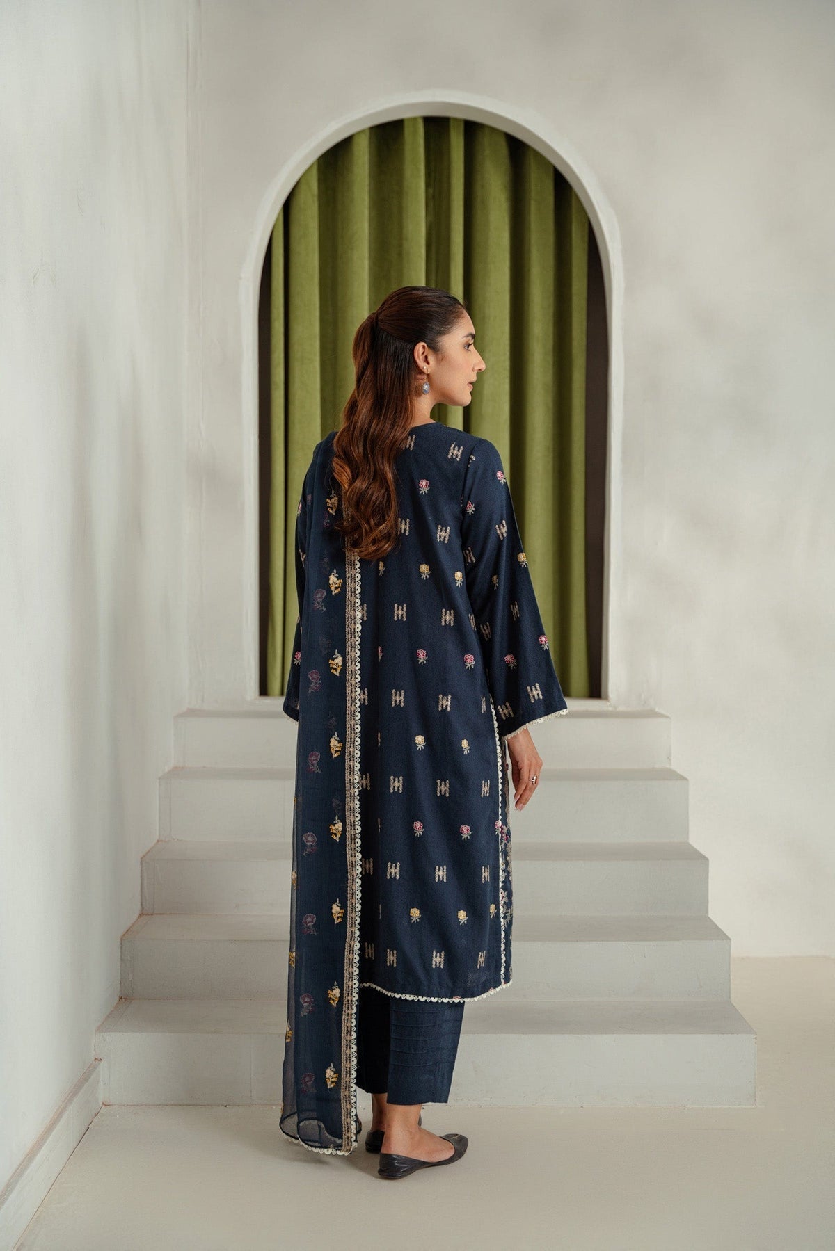 Taana Baana | Manzil Winter | M3404B S Navy Blue Karandi