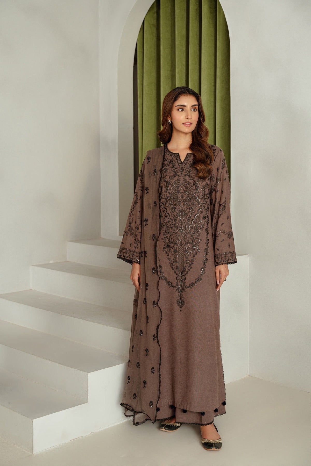 Taana Baana | Manzil Winter | S3393 XS Brownish Grey Karandi