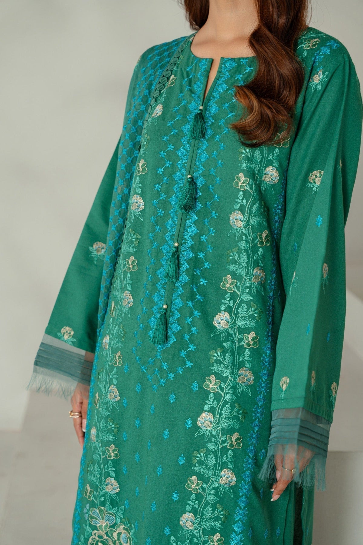 Taana Baana | Manzil Winter | S3392 M Emerald Green Karandi