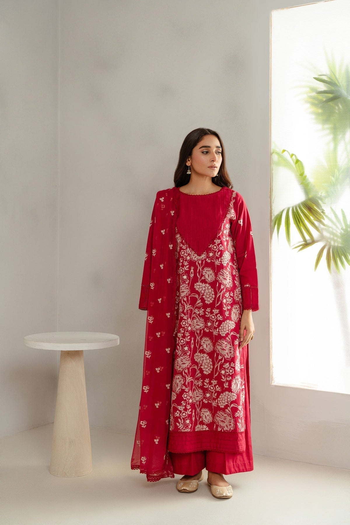 Taana Baana | Manzil Winter | C3412A XS Red Slub Khaddar