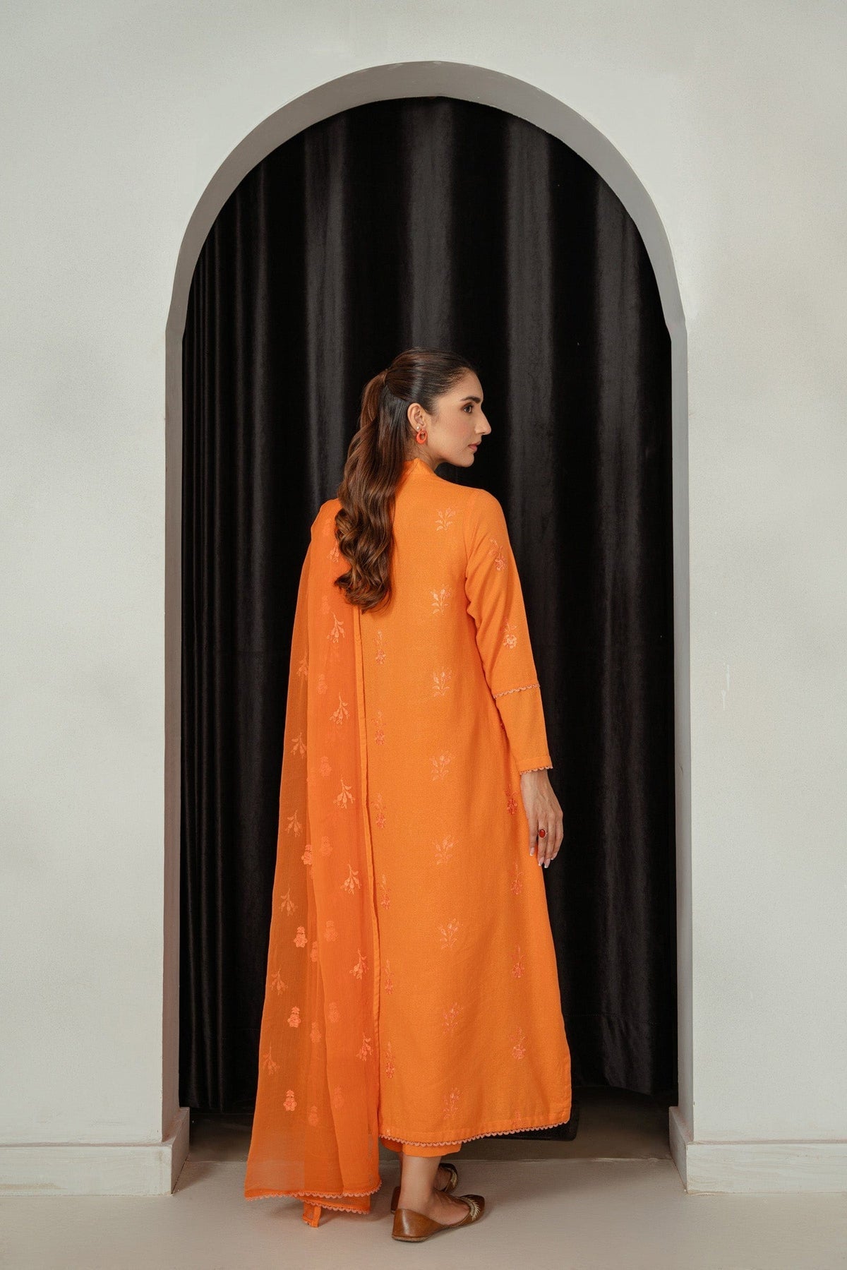 Taana Baana | Manzil Winter | C3416B S Orange Karandi