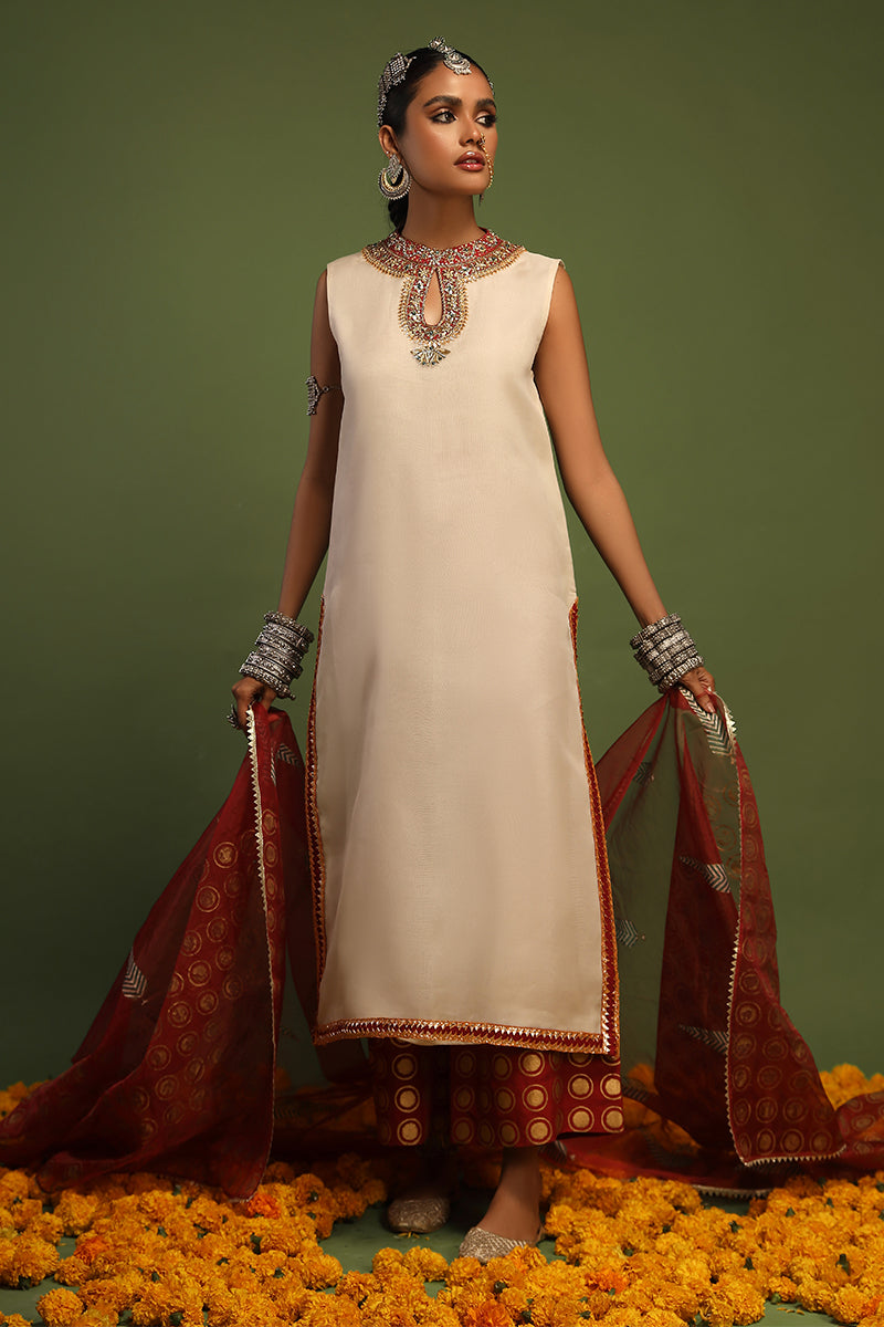 Wardha Saleem | Luxury Pret Traditional Wear | NAQSH - SHIRT WITH IZAAR (2 PC) XS Off White Organza
