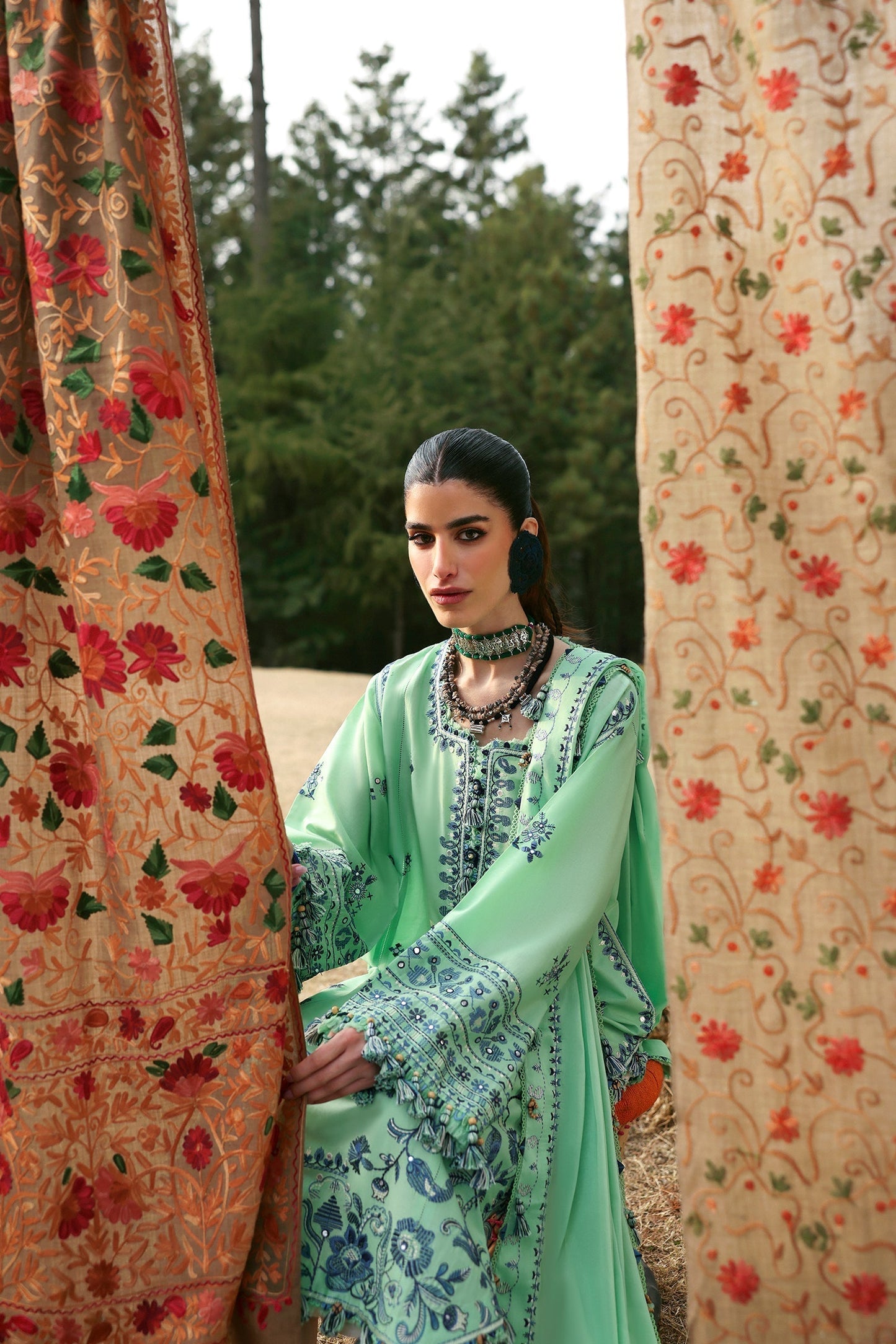 Zaha | Lawn 25 | ELAYA (ZL25-10 A) M Pickle Green Lawn