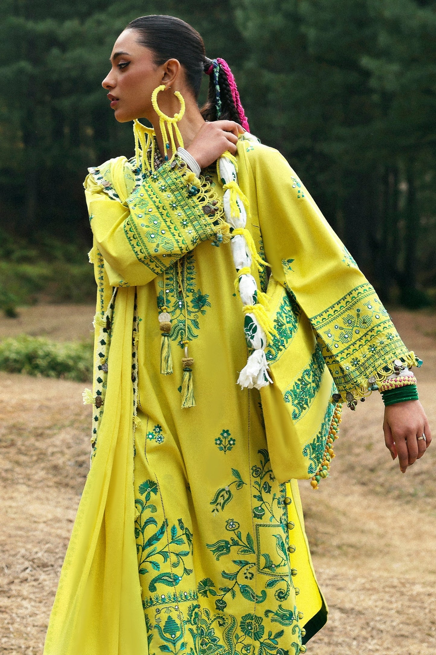 Zaha | Lawn 25 | ELAYA (ZL25-10 B) M Neon Green Lawn