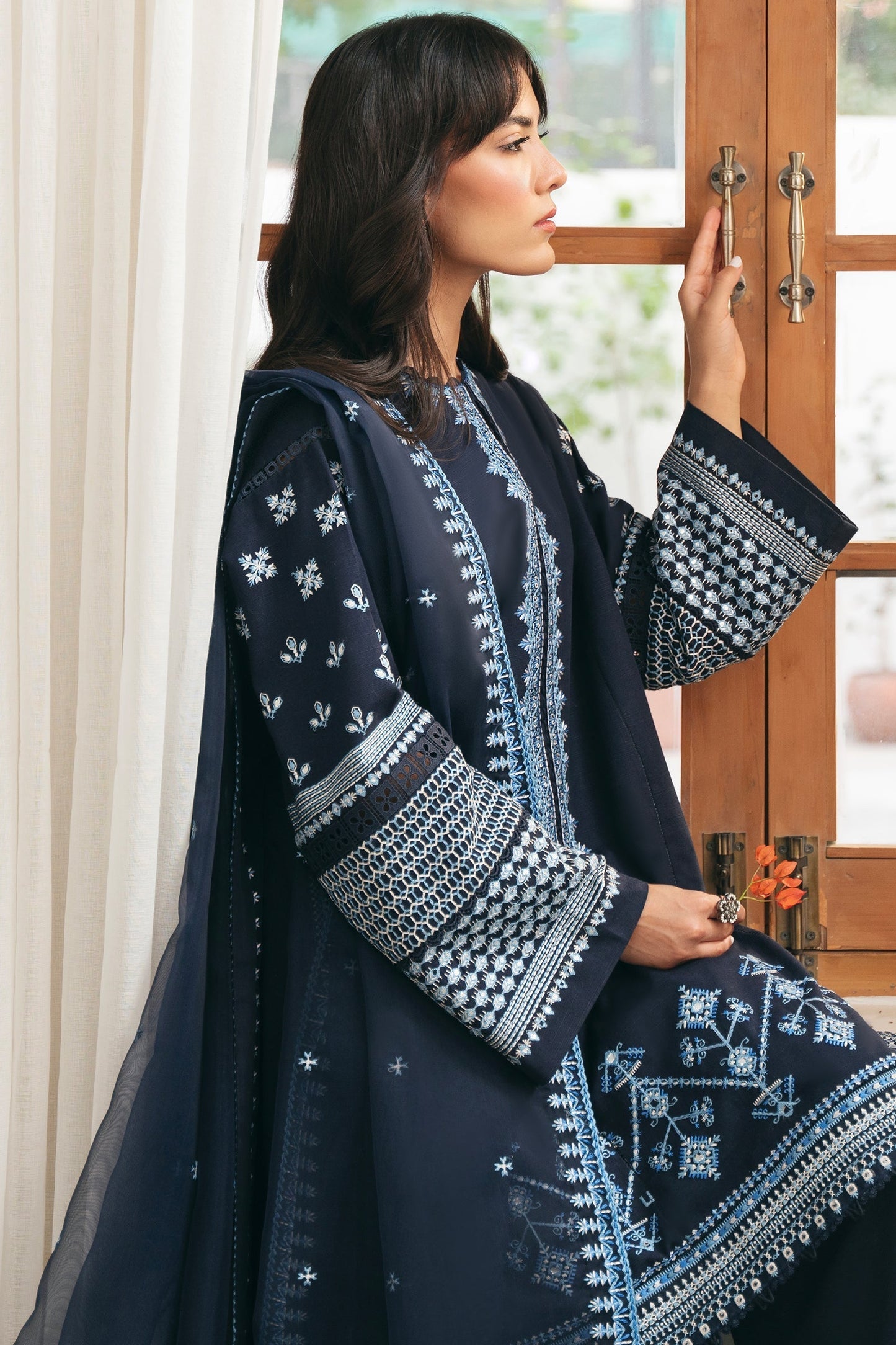 Zaha | Aangan Ready to Wear | ROSHAN (ZRW-20907) M Dark Blue Khaddar