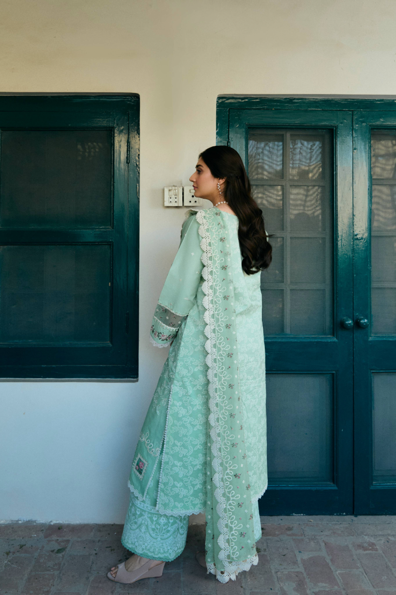 Manara | Vintage Flora 25 | MINA S Mint Green Lawn