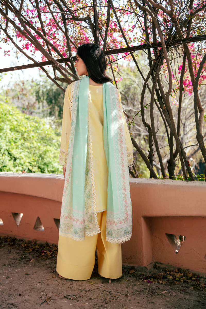 Manara | Vintage Flora 25 | NOOR S Maize Yellow Lawn