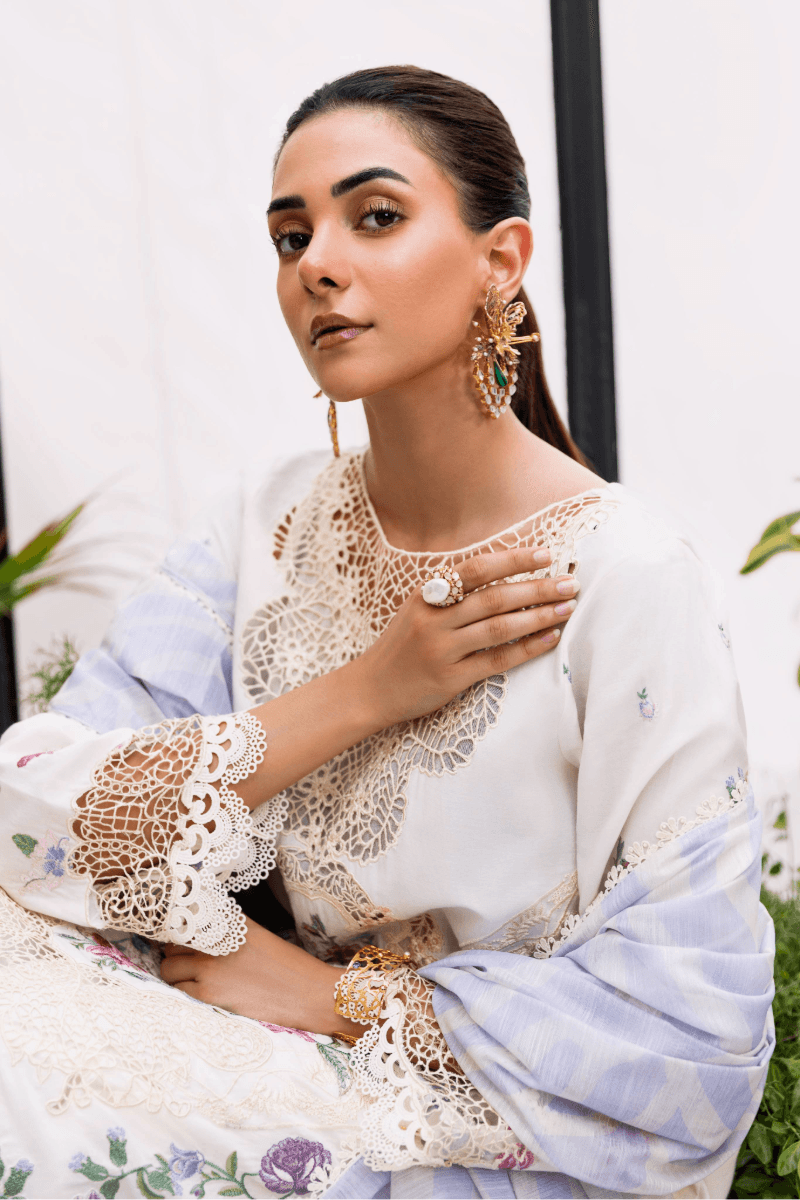 Manara | Mgrolia Garden 25 | MIRAGE - Pakistani Designer Dress - by Manara | Type: Ladies Clothes - 100% Original at Saira Sultan