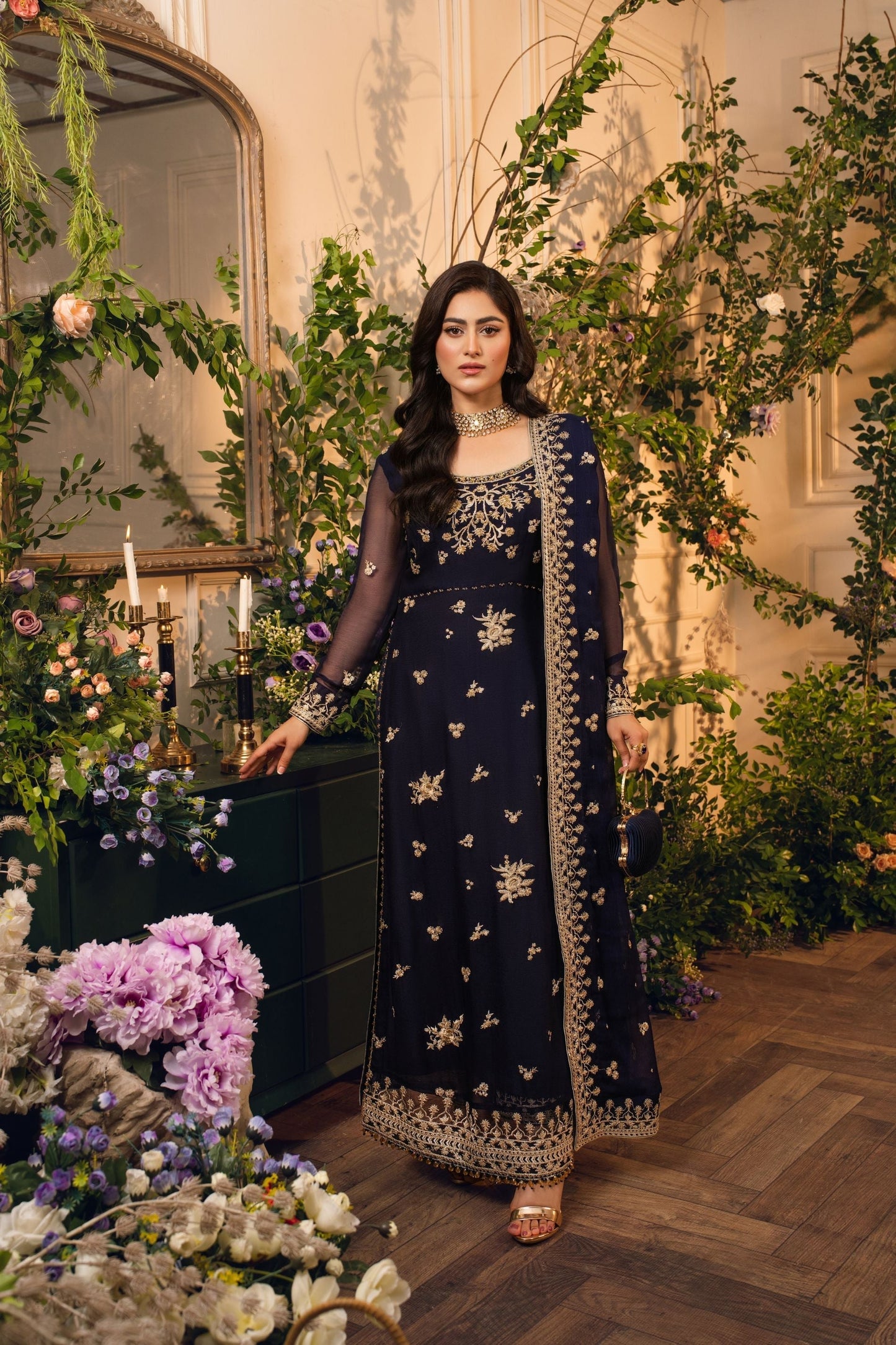 Hemstitch | Festive Edition 24 | Elle XL Dark Blue Velvet