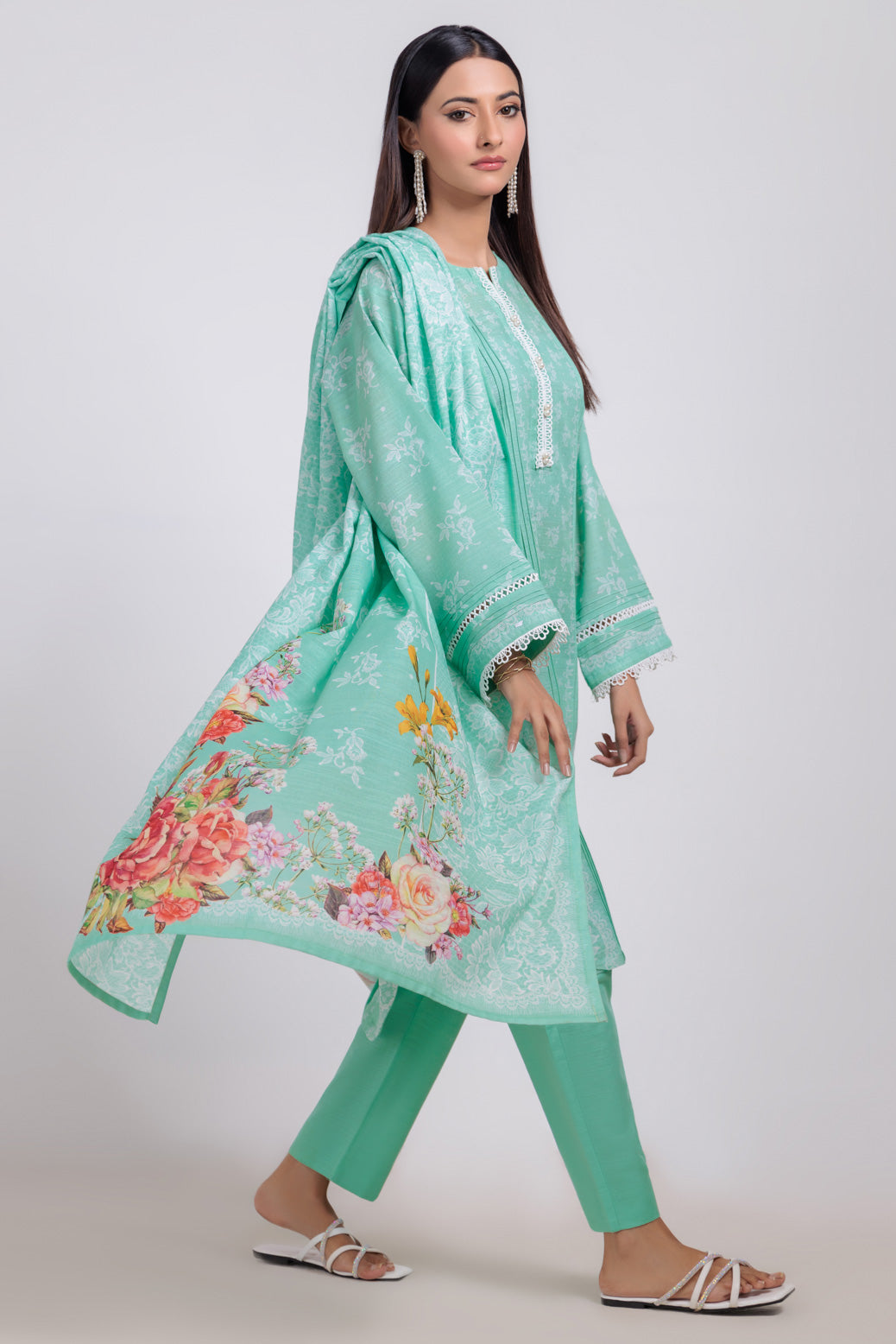 Bonanza Satrangi | Green Khaddar 3 Piece (WS1243P05) 14 Green