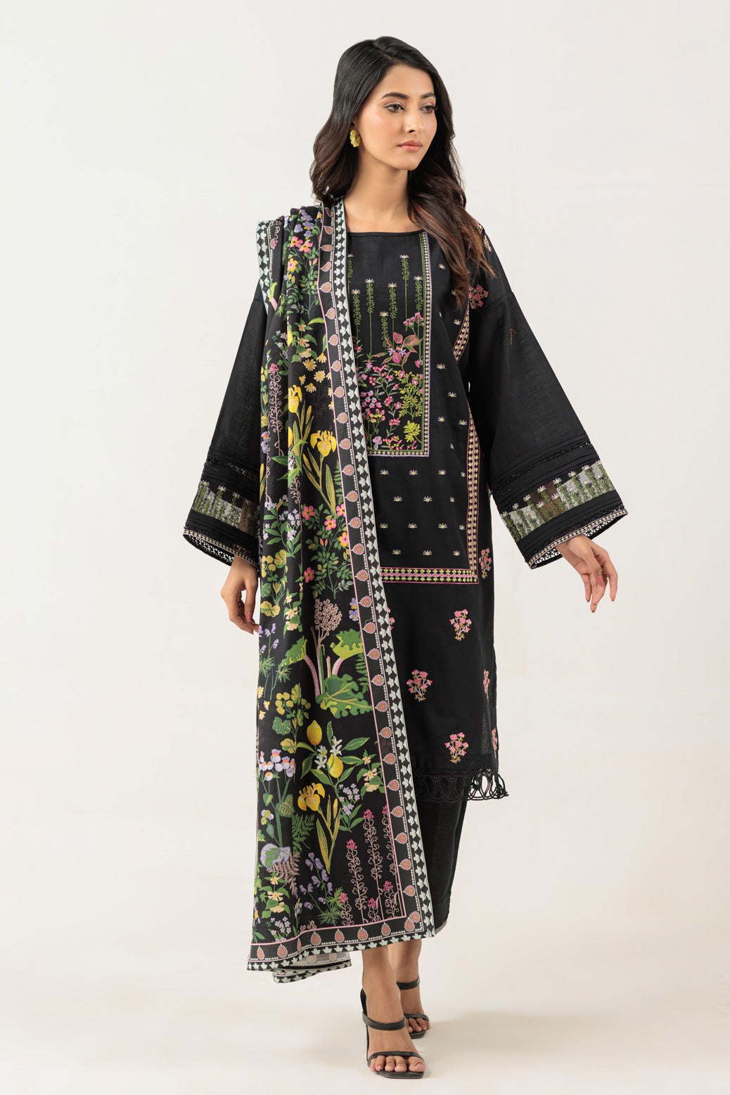 Bonanza Satrangi | Black Khaddar 3 Piece (WS1243P14) 8 Black