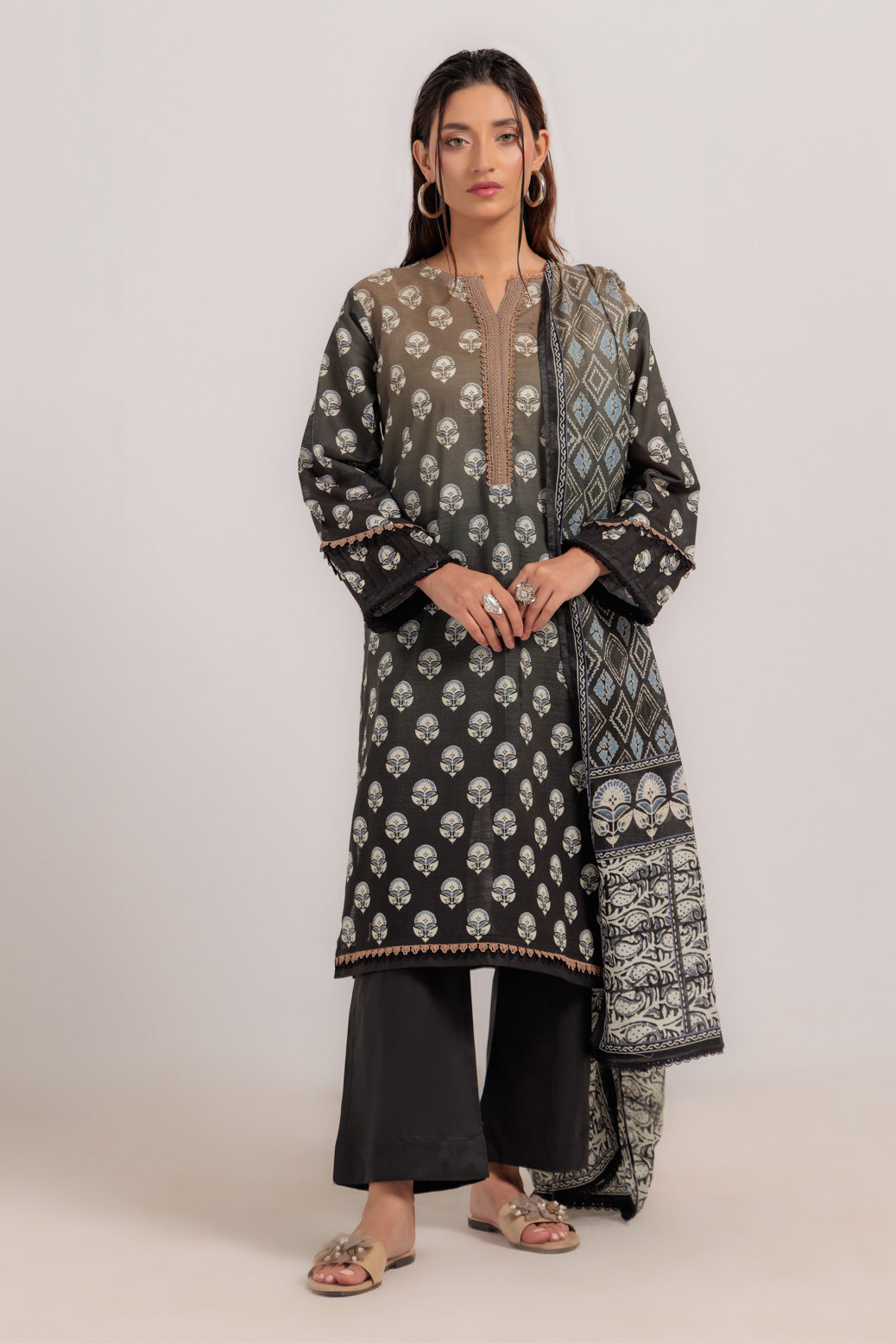 Bonanza Satrangi | Black Cambric 3 Piece (WS2243P17) 8 Black