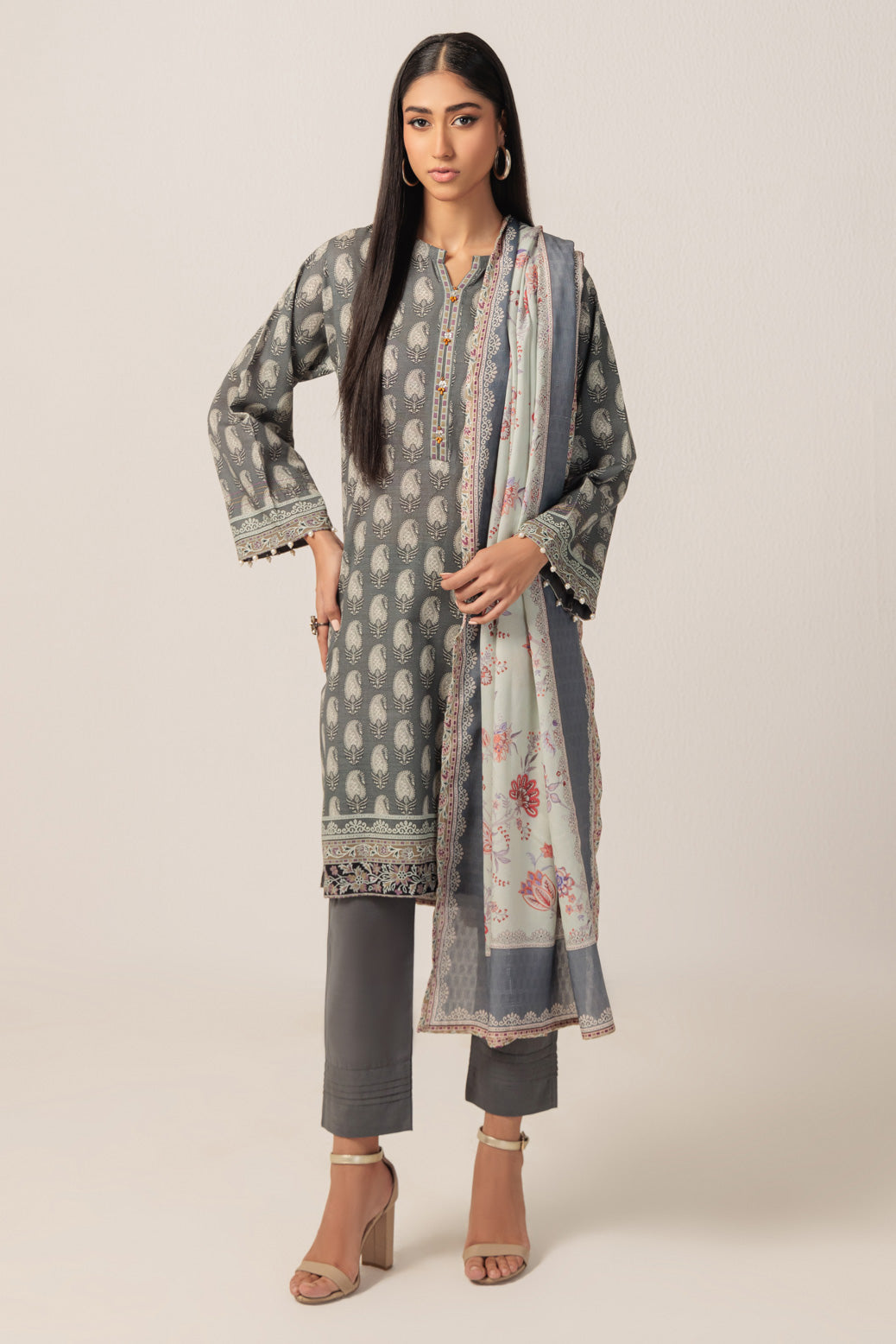 Bonanza Satrangi | Grey Khaddar 3 Piece (WS2243P22) 8 Grey