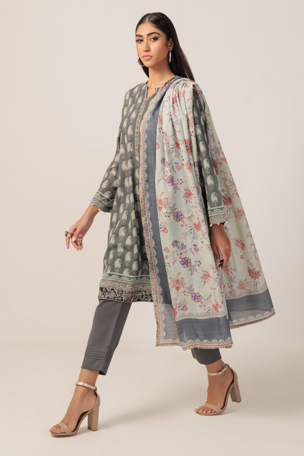 Bonanza Satrangi | Grey Khaddar 3 Piece (WS2243P22) 10 Grey