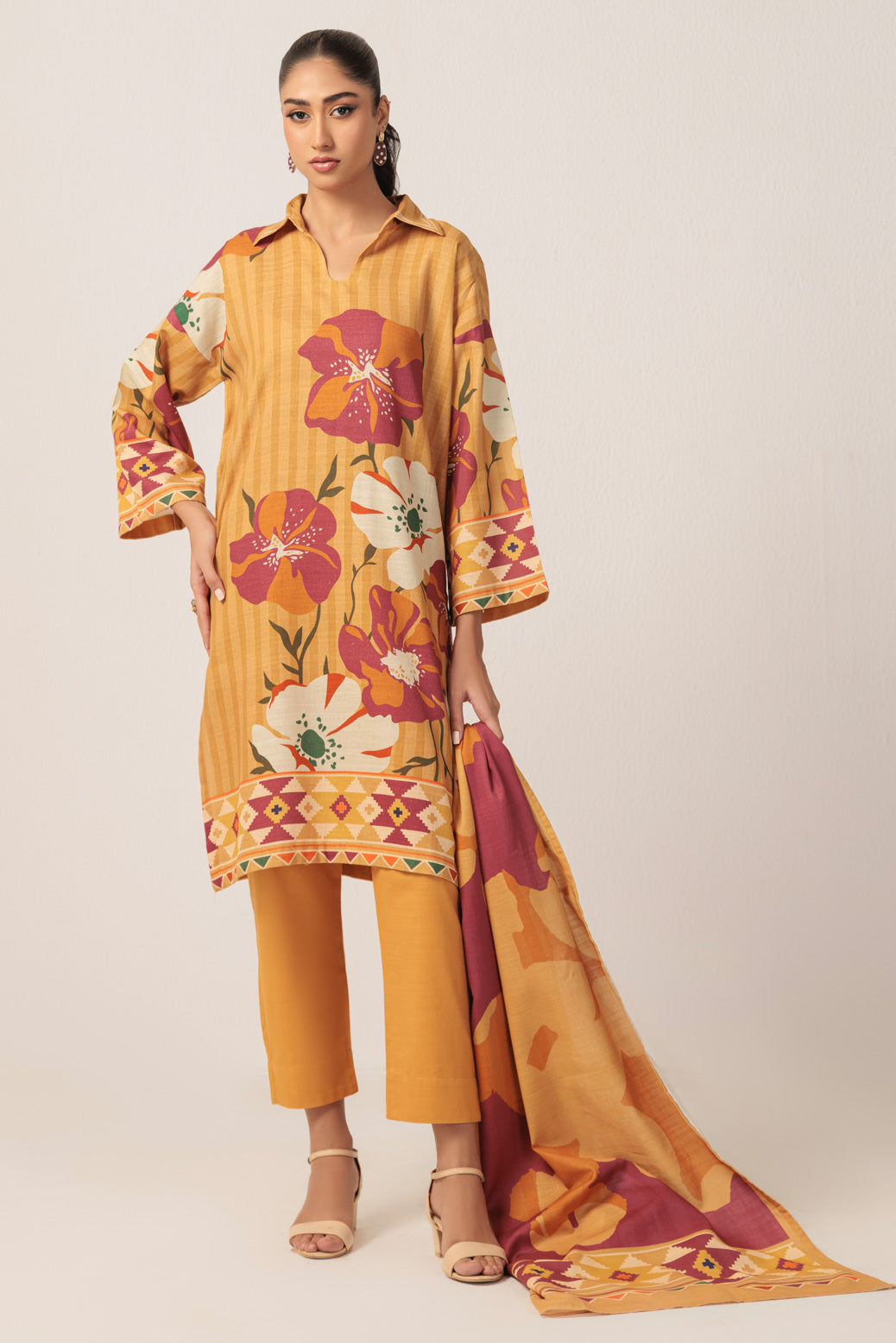 Bonanza Satrangi | Yellow Khaddar 3 Piece (WS2243P43) 8 Yellow
