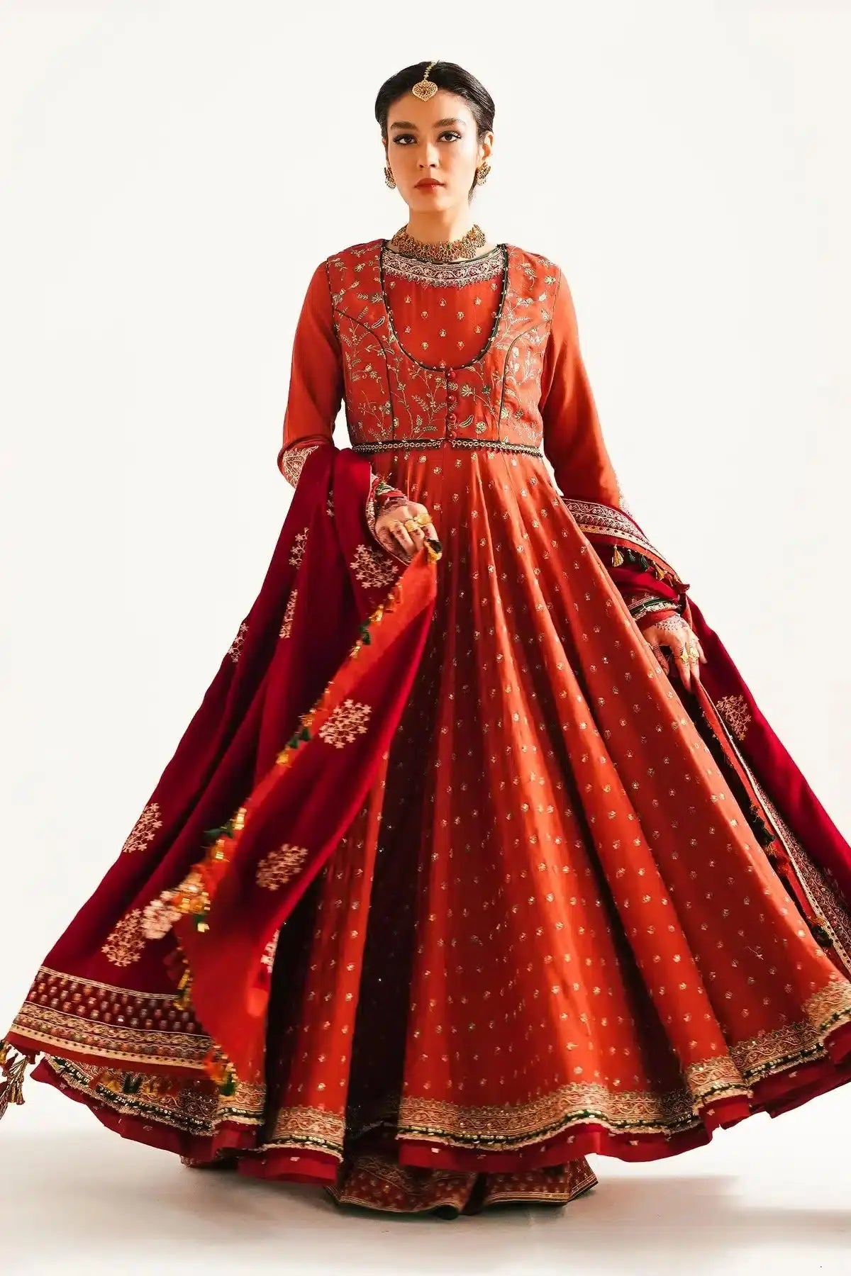 Zara ShahJahan | Winter Shawl 23 | WS23-D4 - Pakistani Designer Dress - by Zara Shahjahan | Type: Luxury - 100% Original at Saira Sultan