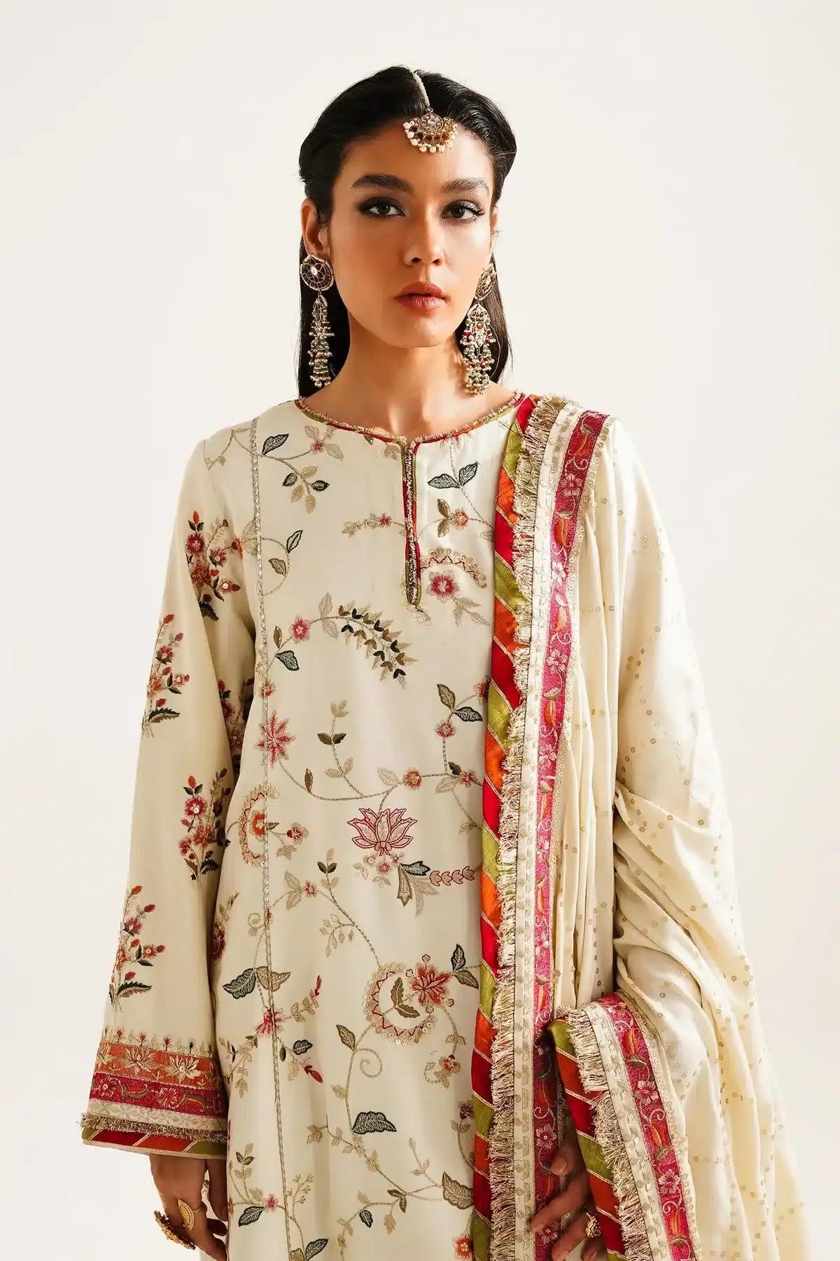 Zara ShahJahan | Winter Shawl 23 | - Pakistani Designer Dress - by Zara Shahjahan | Type: Luxury - 100% Original at Saira Sultan