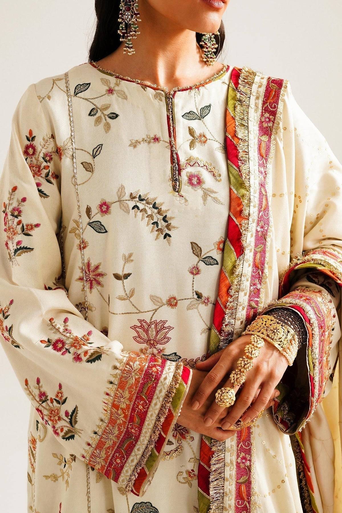 Zara ShahJahan | Winter Shawl 23 | - Pakistani Designer Dress - by Zara Shahjahan | Type: Luxury - 100% Original at Saira Sultan