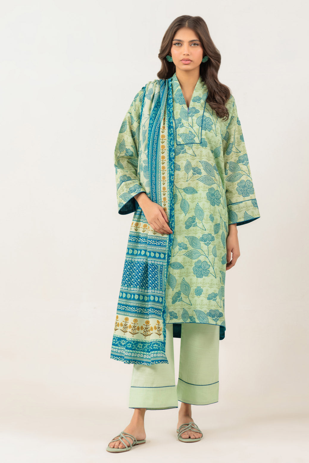 Bonanza Satrangi | Green Khaddar 3 Piece (WS6243P87) 14 Green