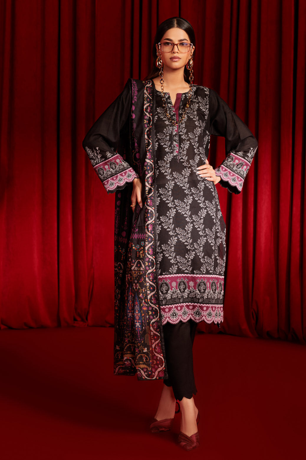 Bonanza Satrangi | Black Khaddar 3 Piece (WS7243P04) 8 Black