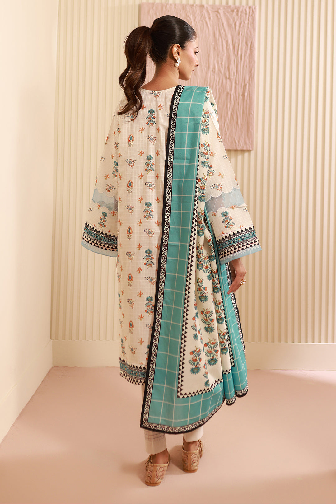 Zellbury | Unstitched 3 Piece Cambric | Shirt Shalwar Dupatta - 0668