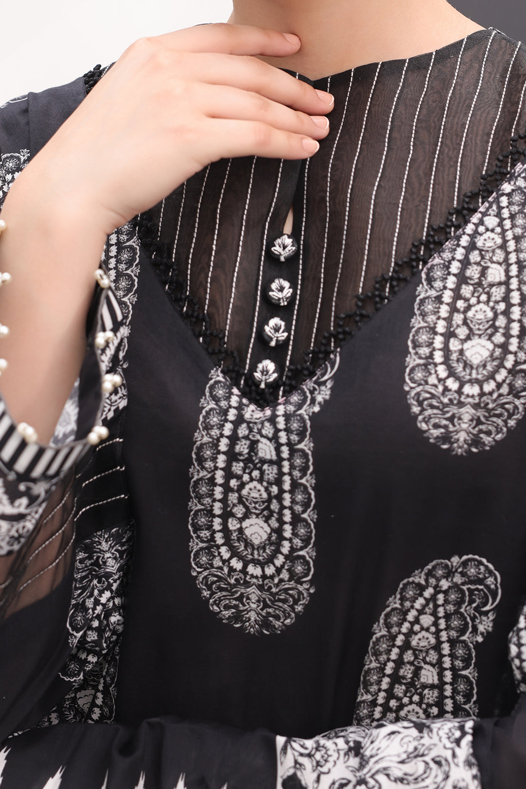 Zellbury | Unstitched 3 Piece Lawn | Shirt Shalwar Dupatta - 1525