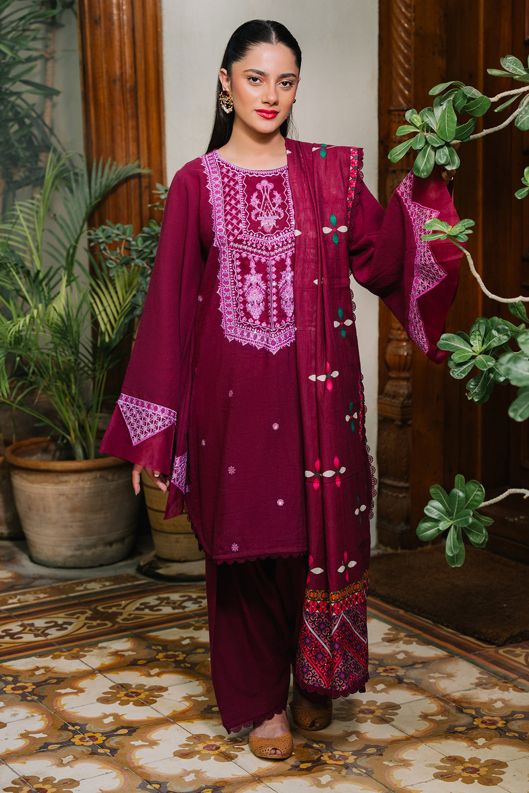 Zellbury | Unstitched 3 Piece Khaddar | Embroidered Shirt Shalwar Dupatta - 0319