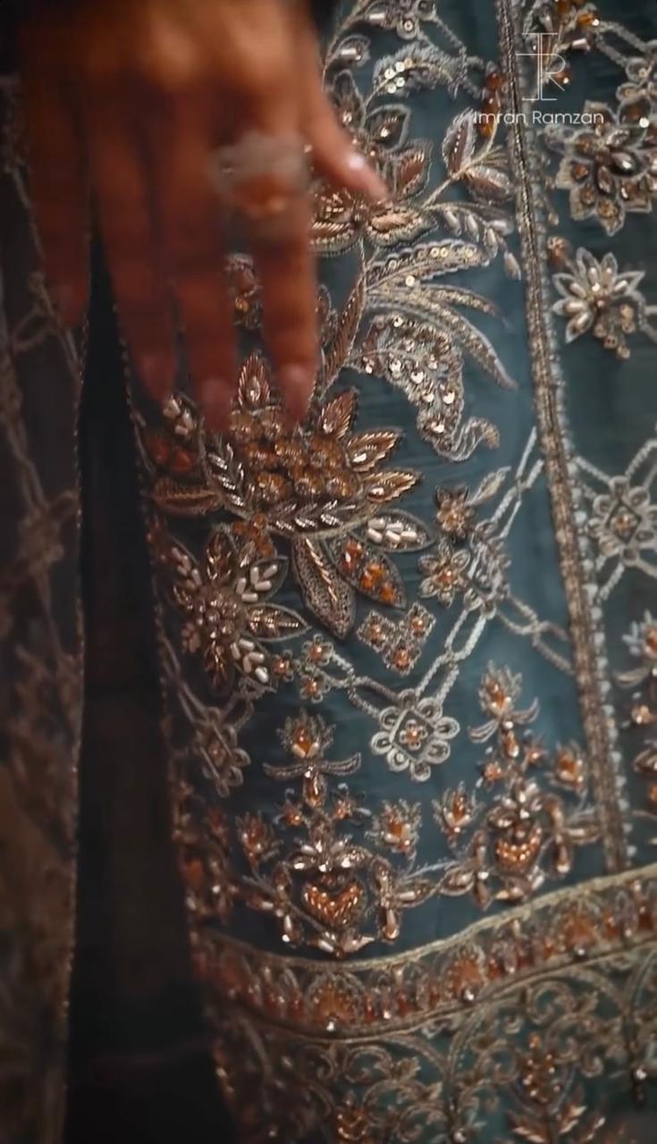 Imran Ramzan | Rubaru | Ghazal - Pakistani Designer Dress - by Imran Ramzan | Type: Clothing - 100% Original at Saira Sultan
