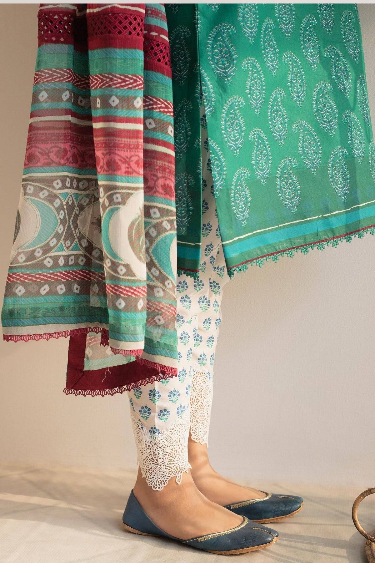 Zara Shahjahan | Coco Prints 24 | CHAAP-D4 - Pakistani Designer Dress - by Zara Shahjahan | Type: Luxury - 100% Original at Saira Sultan