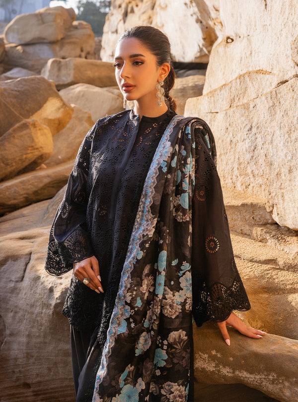 Zainab chottani | Luxury Chikankari 24 | KANZA - 5B - Pakistani Designer Dress - by Zainab Chottani | Type: Luxury - 100% Original at Saira Sultan