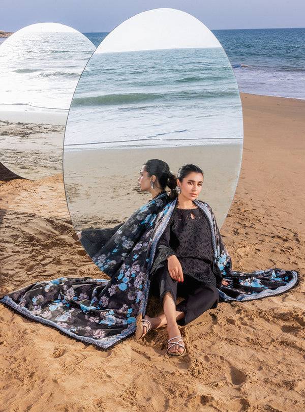 Zainab chottani | Luxury Chikankari 24 | KANZA - 5B - Pakistani Designer Dress - by Zainab Chottani | Type: Luxury - 100% Original at Saira Sultan