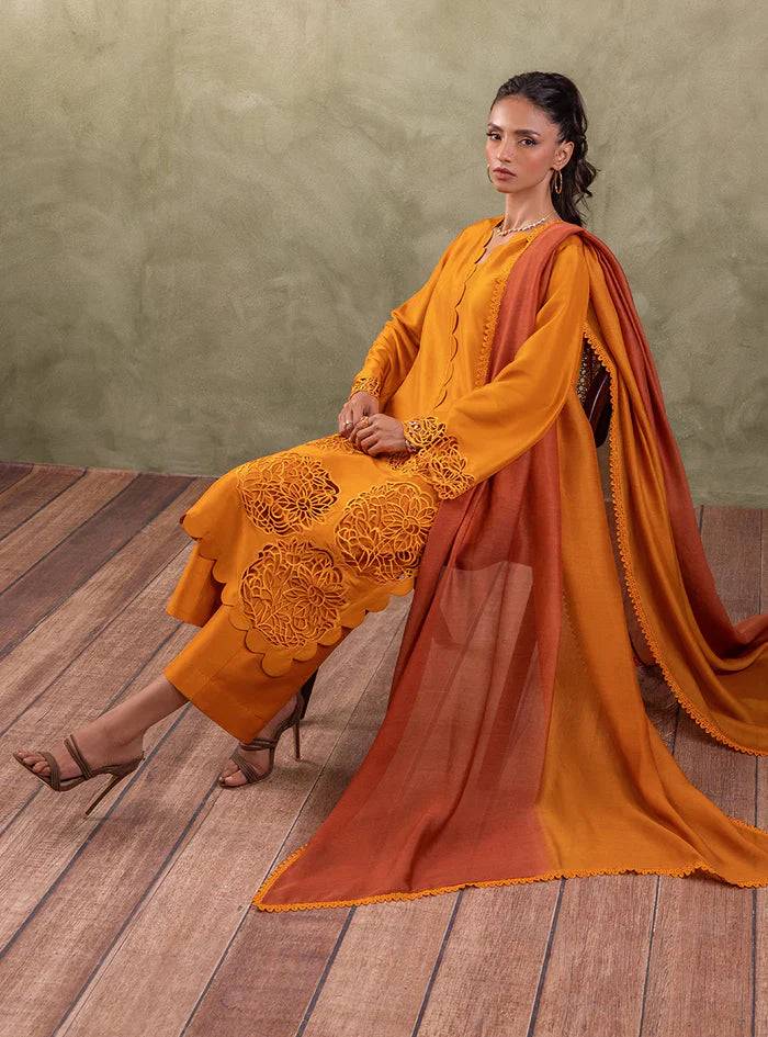 Zainab Chottani | Eid Edit 24 | Burning Amber - Pakistani Designer Dress - by Zainab Chottani | Type: Formal - 100% Original at Saira Sultan