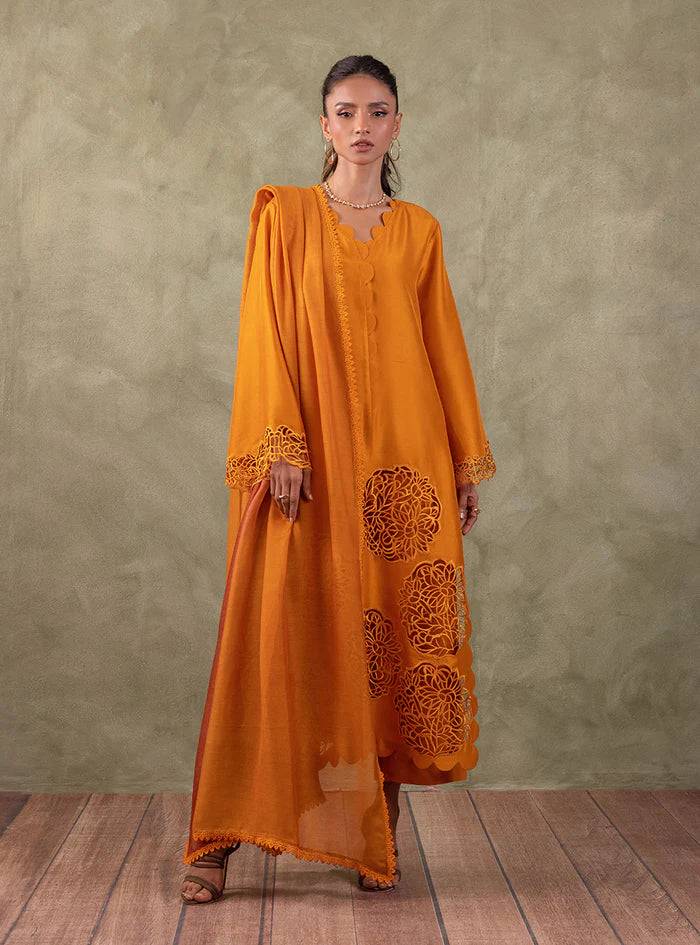 Zainab Chottani | Eid Edit 24 | Burning Amber - Pakistani Designer Dress - by Zainab Chottani | Type: Formal - 100% Original at Saira Sultan