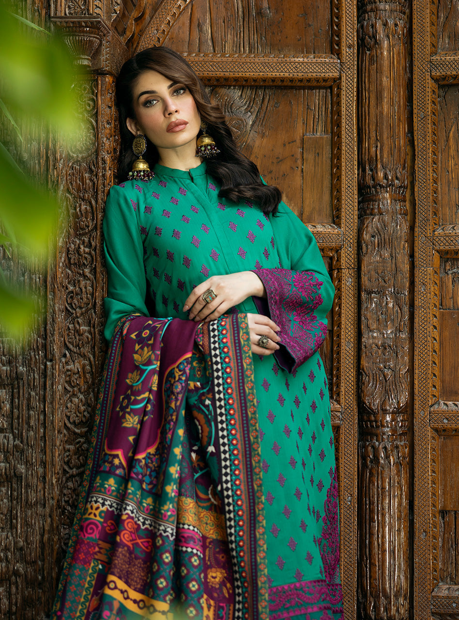 Zainab Chottani | Winter Shawls 24 | Esha M Emerald Green Herringbone