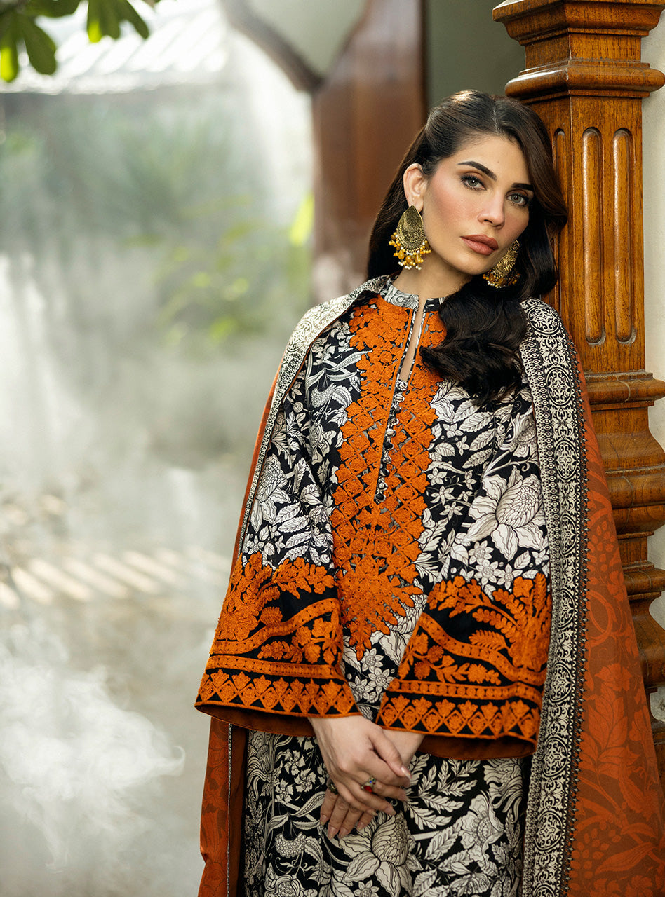 Zainab Chottani | Winter Shawls 24 | Mysha L Black Herringbone