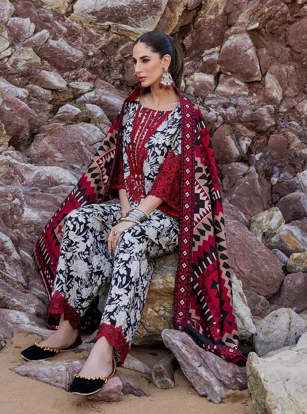 Zainab Chottani | Winter Shawls | Asna - Pakistani Designer Dress - by Zainab Chottani | Type: Luxury - 100% Original at Saira Sultan