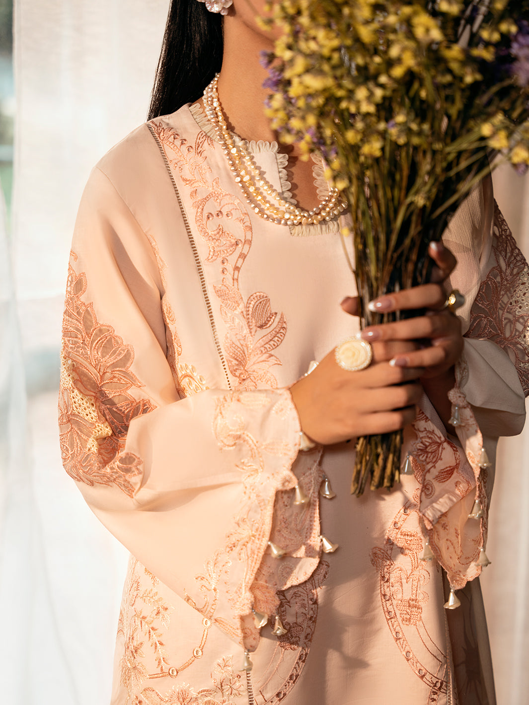 Izel | Dastak Luxury Lawn | AARZOO M Pale Peach Lawn