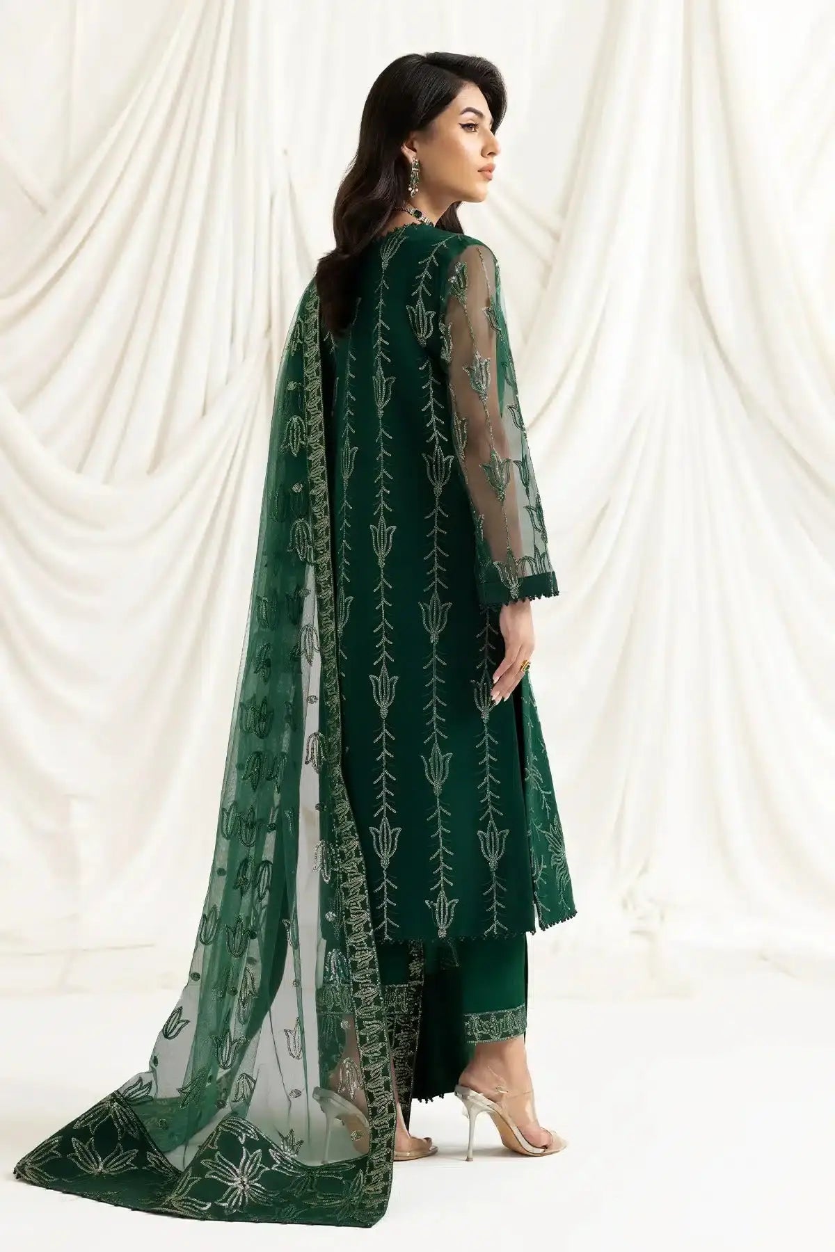 Alizeh | Dua Formals 23 | DUA-V02D05A-ELNAZ(GREEN) - Pakistani Designer Dress - by Alizeh | Type: Formal - 100% Original at Saira Sultan