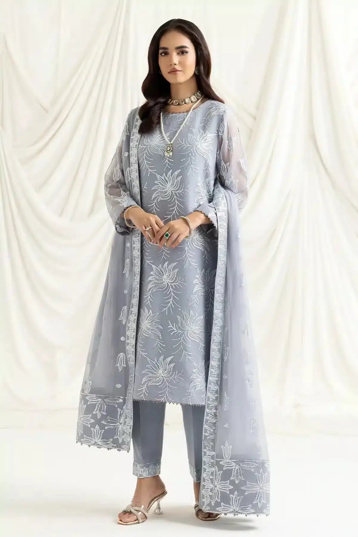 Alizeh | Dua Formals 23 | DUA-V02D05B-ELNAZ(GREY) - Pakistani Designer Dress - by Alizeh | Type: Formal - 100% Original at Saira Sultan