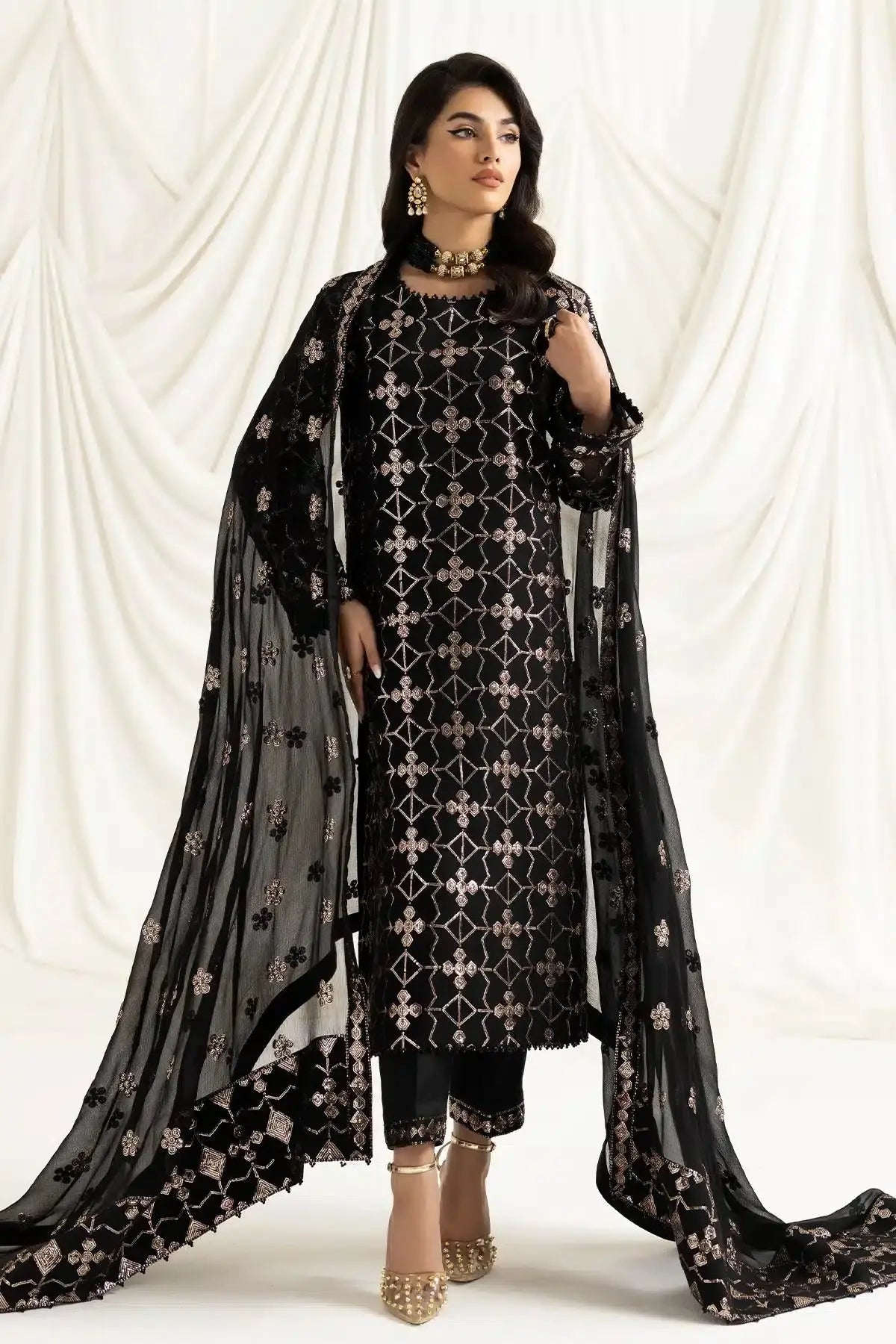 Alizeh | Dua Formals 23 | DUA-V02D04A-NAZIK(BLACK) - Pakistani Designer Dress - by Alizeh | Type: Formal - 100% Original at Saira Sultan
