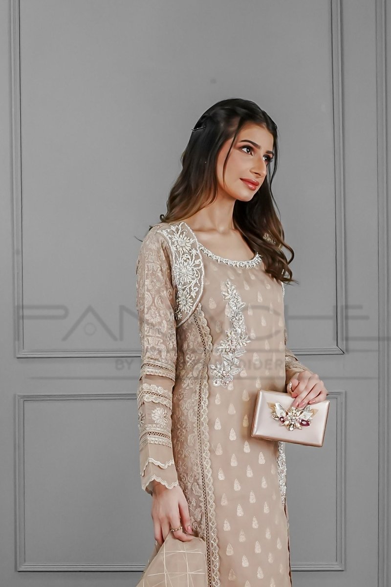Panache | Pret | Classy Rosette Couture M