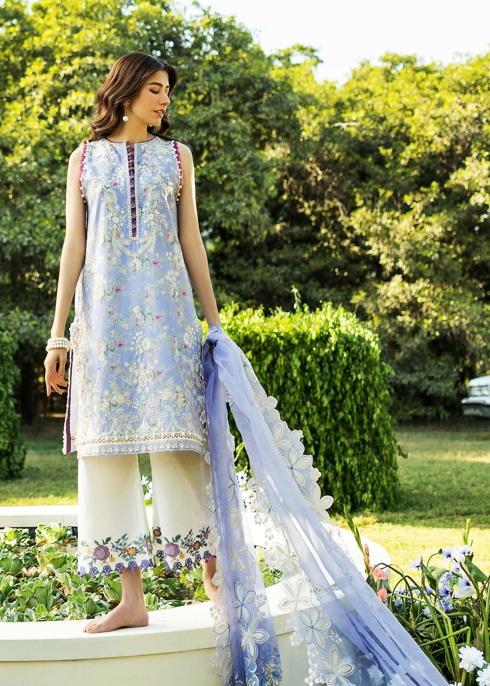 Sadaf Fawad Khan | Siraa Lawn 25 | BLOOM - A M Light Blue Lawn